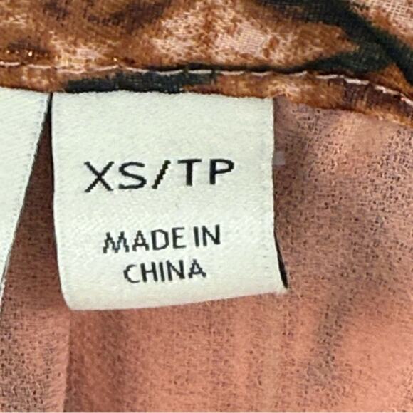 Joie Watercolor Ikat Gold Metallic V-Neck Flutter Sleeve Pullover Blouse Cami XS - Picture 6 of 8